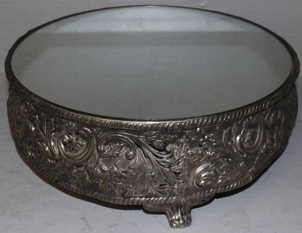 Silverplated Plateau with Mirror Top (1 of 2)