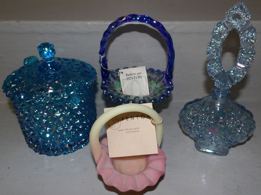 Four Pieces of Fenton Art Glass (1 of 12)