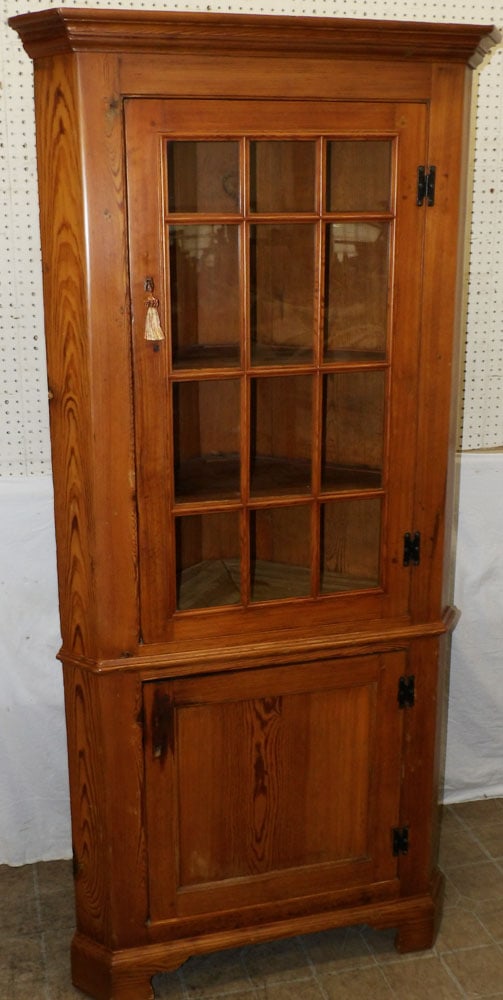 Antique Heart Pine Glass Door Corner Cabinet (1 of 6)