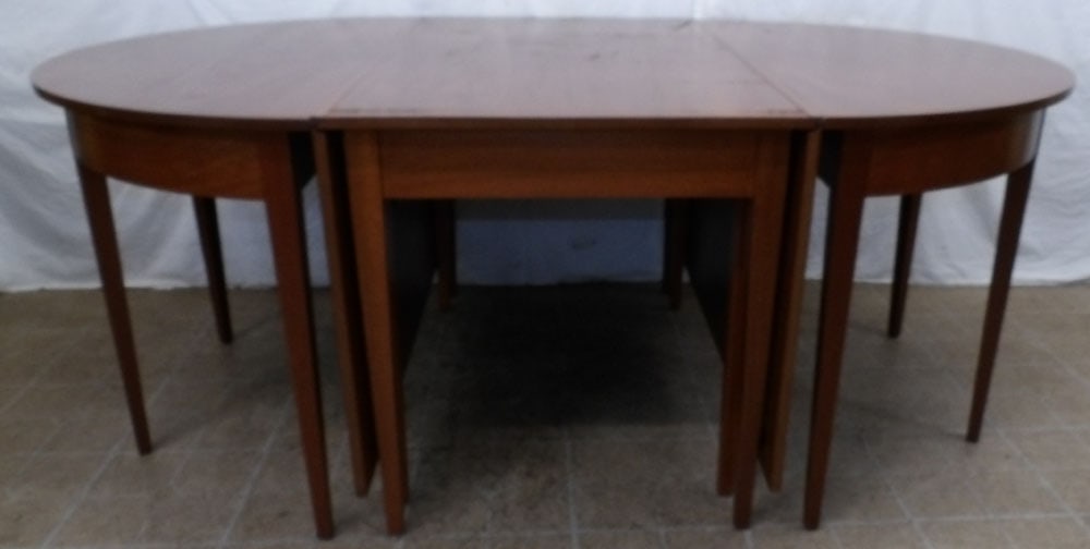 Mahogany Three Part Dining Table by Kittinger (1 of 11)