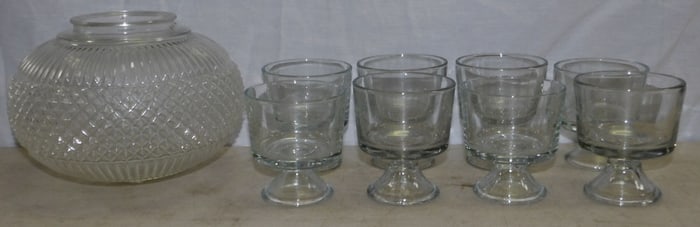 Lot of Glass Items