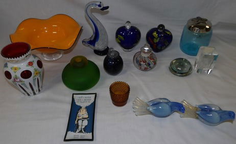 Lot of Art Glass Items