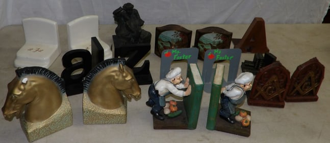 Lot of Porcelain, Wood, & Metal Bookends
