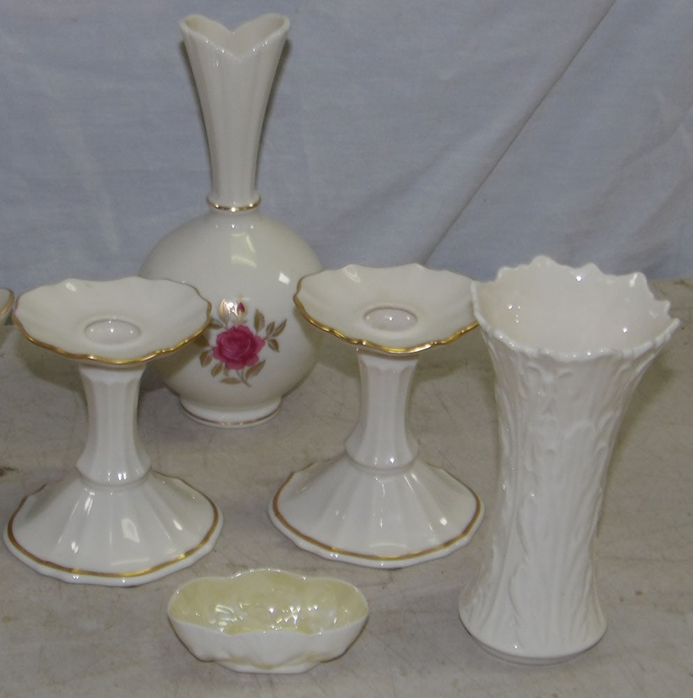 Lot of Lenox Porcelain Items: Lot of Lenox Porcelain Items . Up to 3" H 10" W 7" D ALL DESCRIPTIONS AND ANY CONDITION STATEMENT GIVEN BY LANGSTON AUCTION GALLERY ARE STRICTLY OPINIONS AND LANGSTON'S SHALL HAVE NO RESPONSIBILITY FO