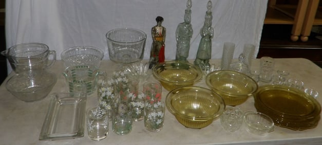 Lot of Glass Items