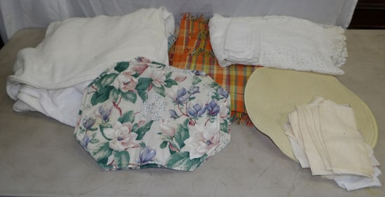 Lot of Placemats & Coverlets
