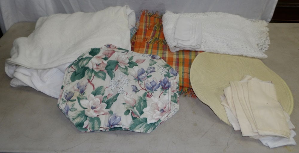 Lot of Placemats & Coverlets: Lot of Placemats & Coverlets . Up to 84" x 62" ALL DESCRIPTIONS AND ANY CONDITION STATEMENT GIVEN BY LANGSTON AUCTION GALLERY ARE STRICTLY OPINIONS AND LANGSTON'S SHALL HAVE NO RESPONSIBILITY FOR ERRO