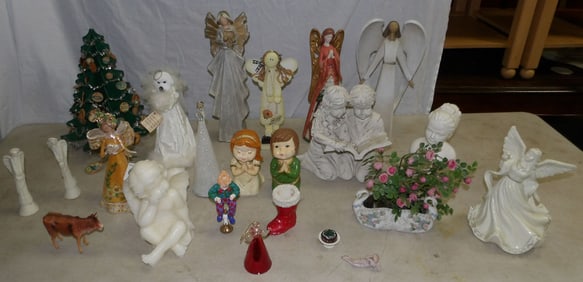 Lot of Decorative Christmas Items