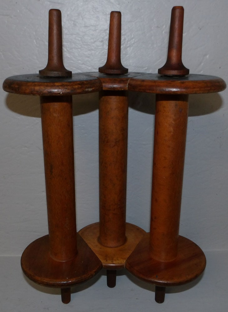 Antique Wood Thread or Yarn Holder (1 of 7)