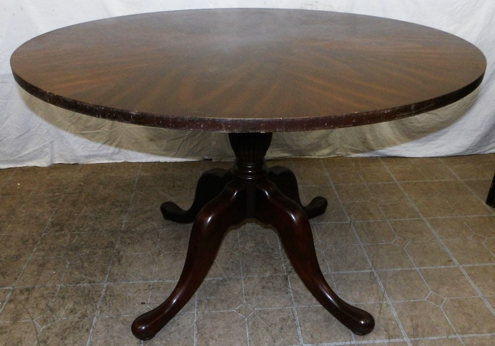 Round Mahogany Dining Table (1 of 3)