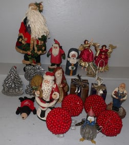 Lot of Christmas Decorative Items