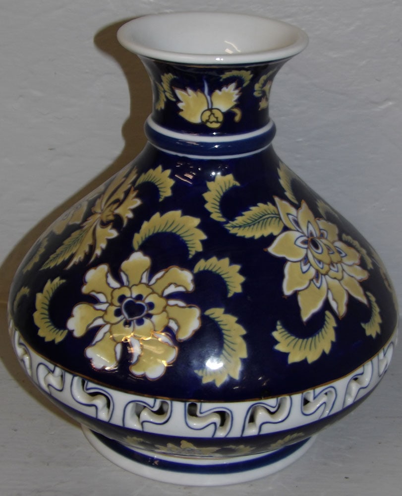 Oriental Paint Decorated Porcelain Vase with Open Work Base (1 of 4)