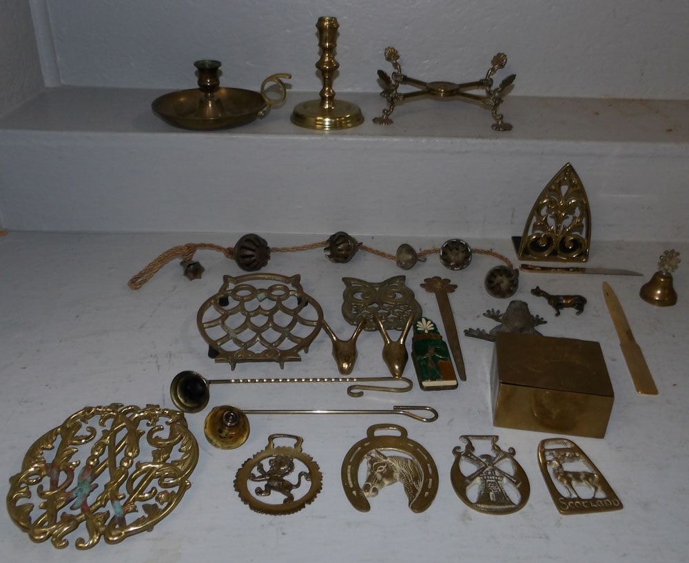Lot of Brass Items (1 of 4)