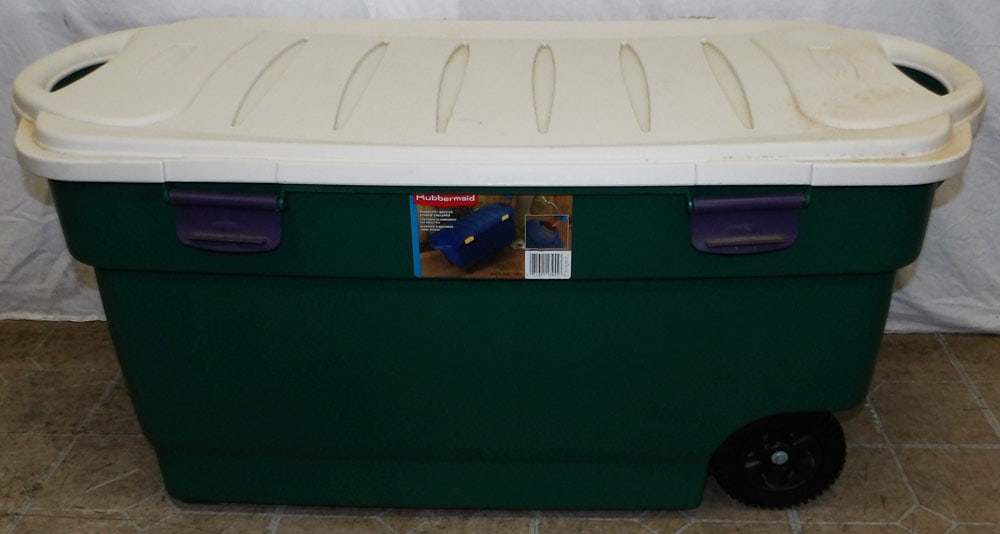 Plastic Tote with Wheels: Plastic Tote with Wheels . 19" H 40" W 21 1/2" D ALL DESCRIPTIONS AND ANY CONDITION STATEMENT GIVEN BY LANGSTON AUCTION GALLERY ARE STRICTLY OPINIONS AND LANGSTON'S SHALL HAVE NO RESPONSIBILITY FOR ER