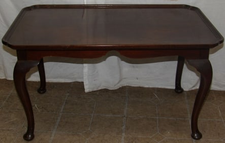 Mahogany Queen Anne Style Tea Table