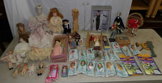 Lot of Dolls