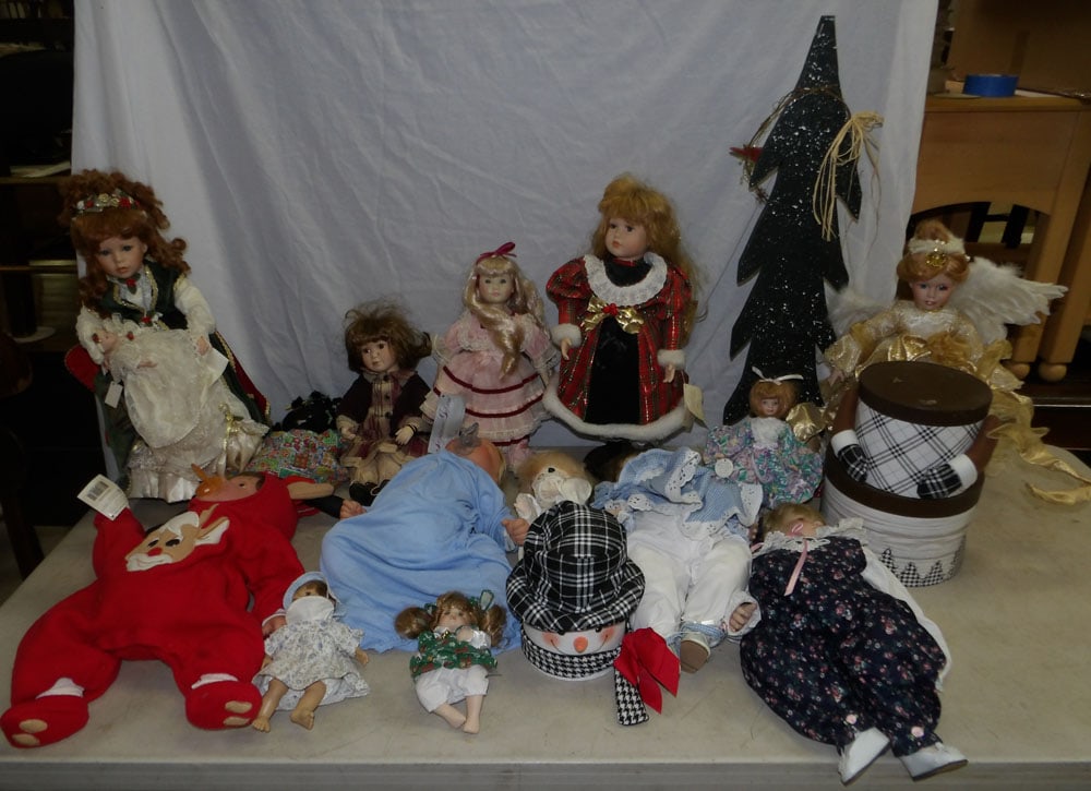 Lot of Dolls: Lot of Dolls. Up to 30 1/2" H 7" Dia. ALL DESCRIPTIONS AND ANY CONDITION STATEMENT GIVEN BY LANGSTON AUCTION GALLERY ARE STRICTLY OPINIONS AND LANGSTON'S SHALL HAVE NO RESPONSIBILITY FOR ERRORS OR OMI
