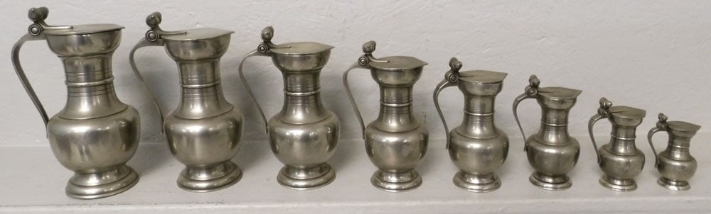 Lot of Graduated Pewter Measures with Acorn Lid Morif (1 of 6)