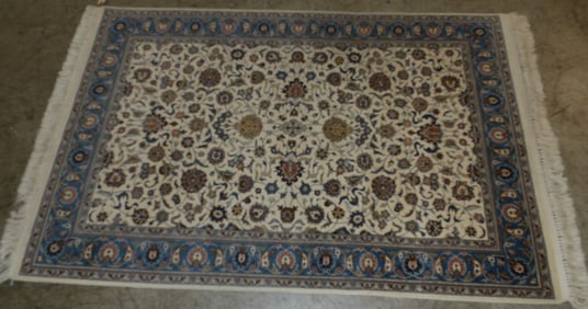 4' 2" x 6' 4" Hand Made Oriental Rug