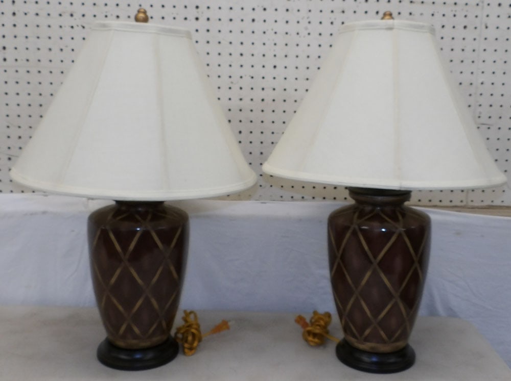 Pair of Painted Porcelain Lamps: Pair of Painted Porcelain Lamps . 26 1/2" H 17 1/2" Dia.