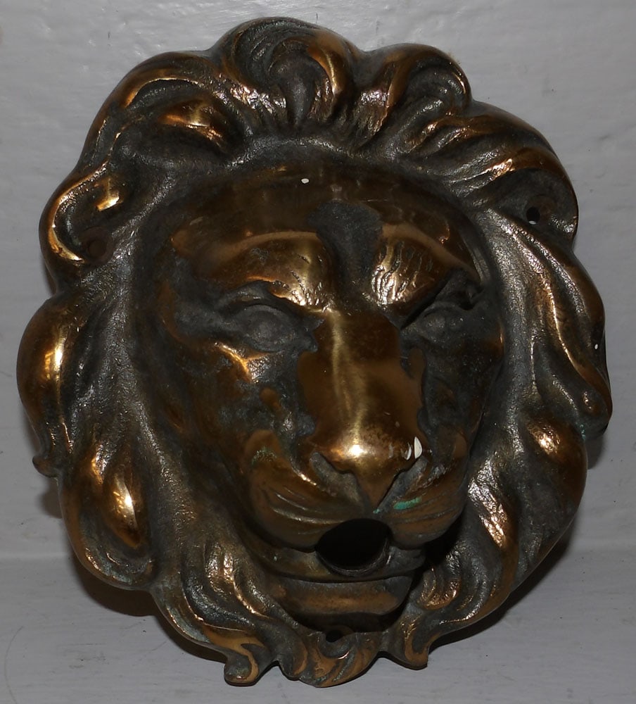 Cast Bronze Lion's Head Wall Garden Spout (1 of 4)
