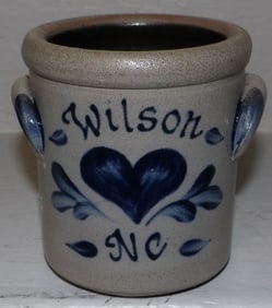 Small Rowe Pottery Crock with Blue Decorated Motif, Wilson, NC