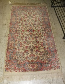 2' 11" x 5' 2" Karastan Rug