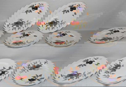 Set of Ten Royal Worcester Porcelain Dinner Plates, "Evesham