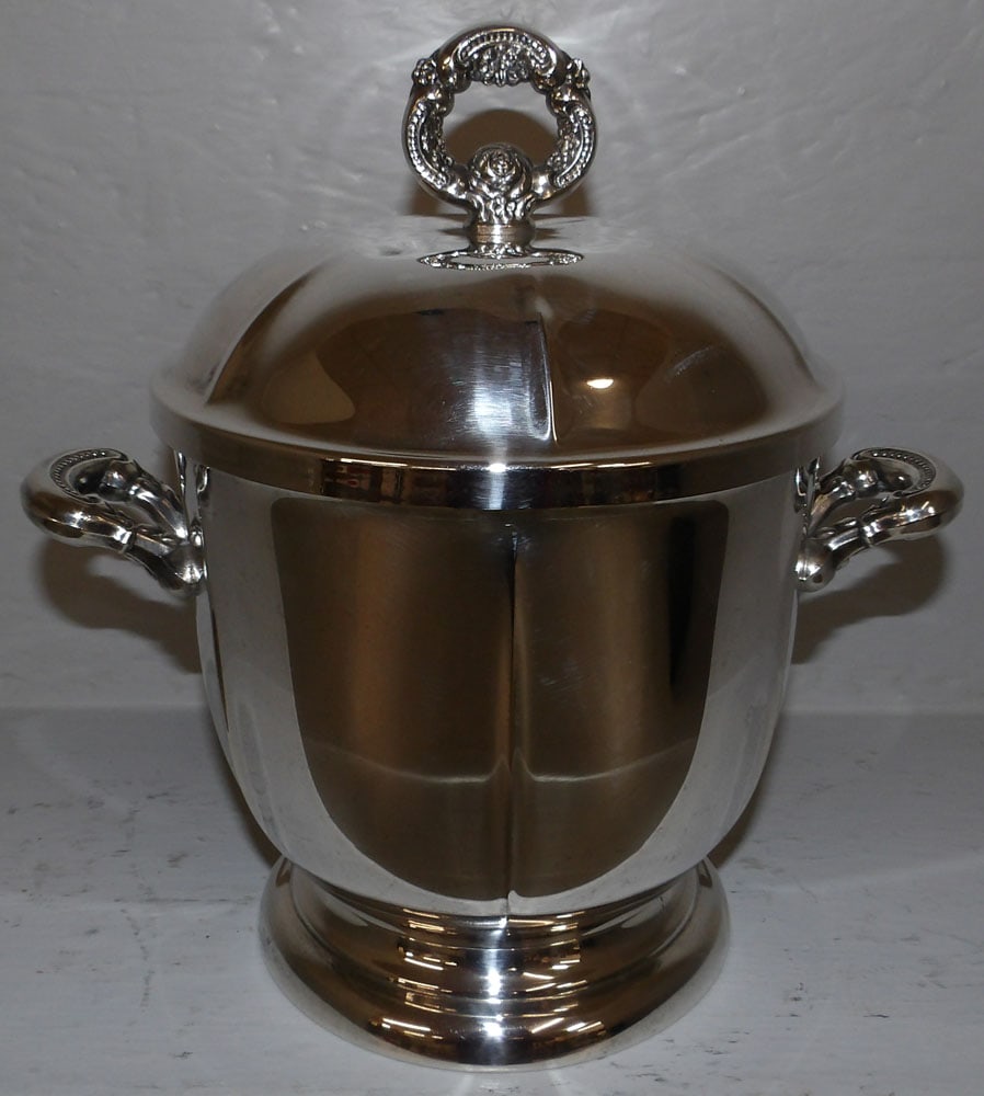 Polished Silverplated Ice Bucket (1 of 4)