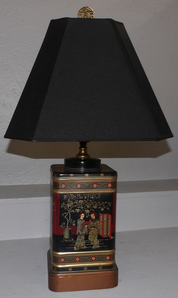Painted Oriental Tin Cannister Form Lamp (1 of 4)
