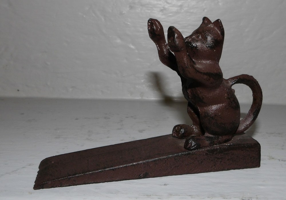 Painted Cast Iron Cat Door Stop (1 of 3)