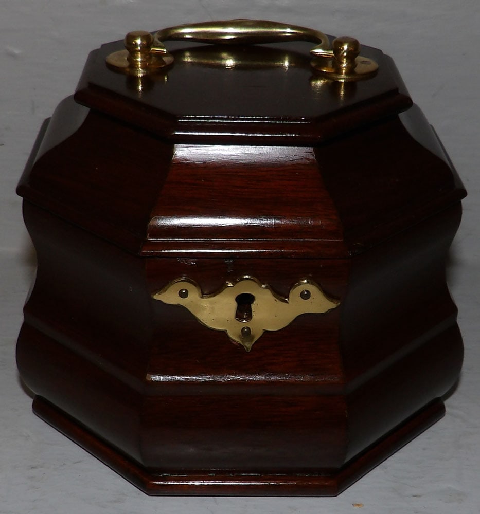 Mahogany Tea Caddy by Colonial Williamsburg (1 of 7)