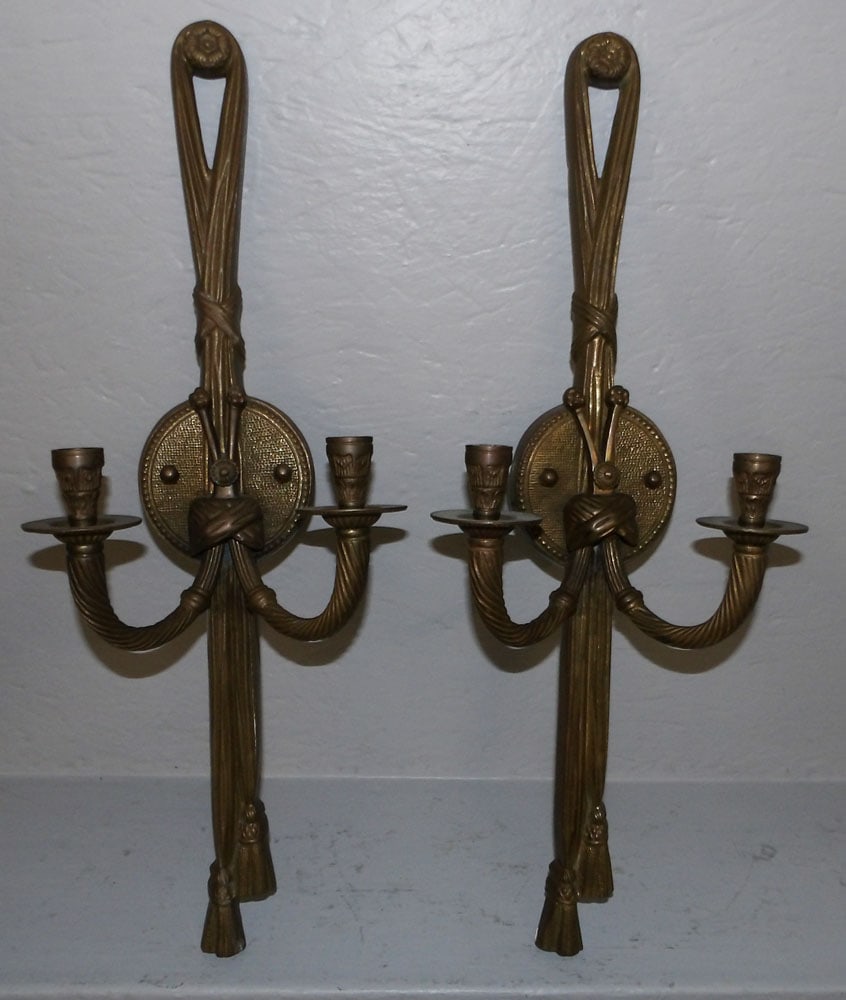 Pair of Cast Brass Tassel Form Candle Sconces (1 of 3)