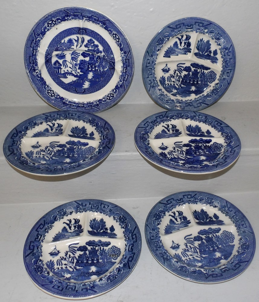 Lot of Six Blue Willow Divided Porcelain Plates (1 of 5)