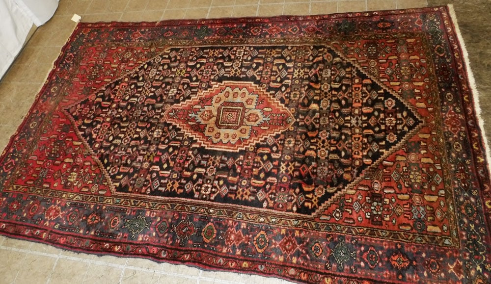 4' 7" x 7' 5" Hand Made Oriental Rug (1 of 5)