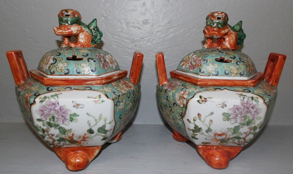 Pair of Painted Oriental Porcelain Covered Urns with Foo Dog Finials (1 of 7)