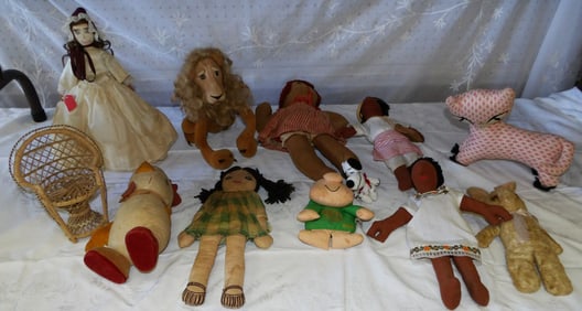 Lot Vintage Dolls & Stuffed Animals