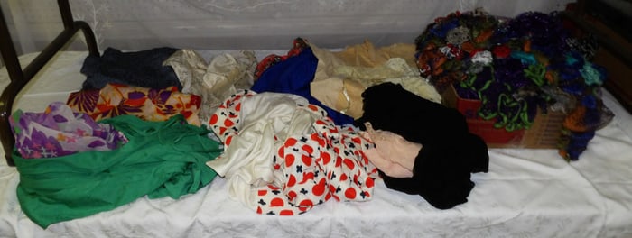 Lot Ladies Scarfs & Clothing