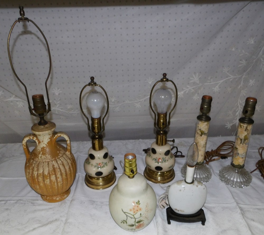 Lot Lamps: Lot Lamps. Up to 26" H 6" W 4" D ALL DESCRIPTIONS AND ANY CONDITION STATEMENT GIVEN BY LANGSTON AUCTION GALLERY ARE STRICTLY OPINIONS AND LANGSTON'S SHALL HAVE NO RESPONSIBILITY FOR ERRORS OR OMISSION