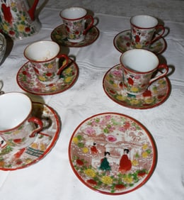 Lot Oriental Painted Porcelain Items