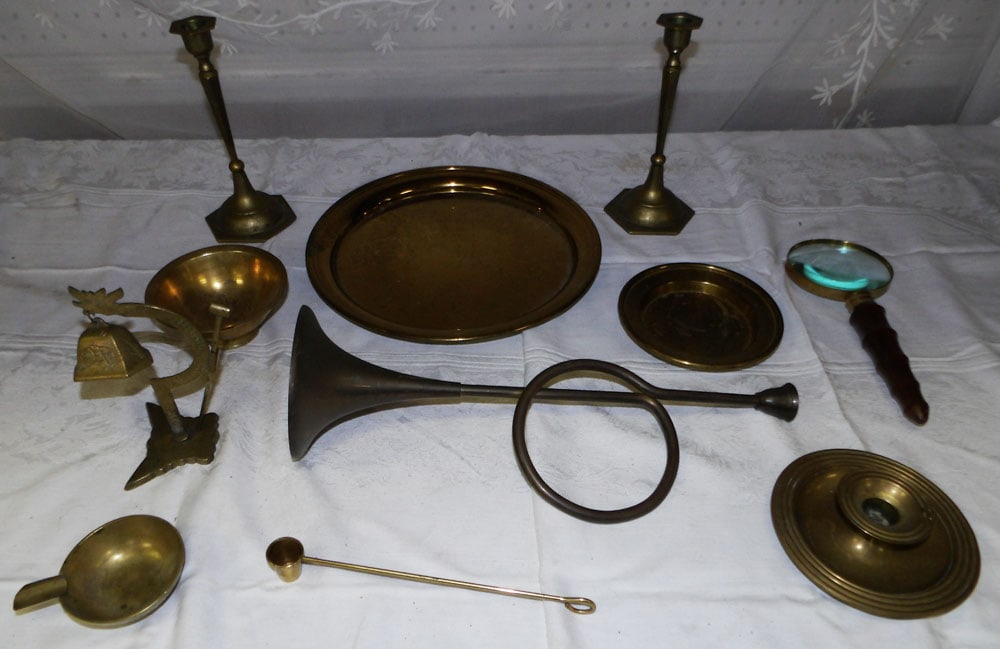Lot Brass Items: Lot Brass Items. Up to 16" Dia. ALL DESCRIPTIONS AND ANY CONDITION STATEMENT GIVEN BY LANGSTON AUCTION GALLERY ARE STRICTLY OPINIONS AND LANGSTON'S SHALL HAVE NO RESPONSIBILITY FOR ERRORS OR OMISSIONS