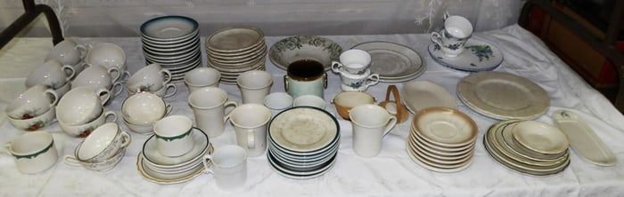 Lot Porcelain Items