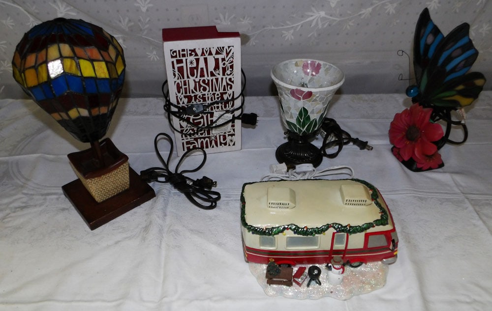 Lot Leaded Stain Glass Lamps & Misc. Lamps (1 of 3)