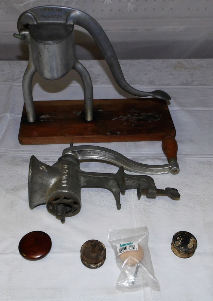Lot Vintage Aluminum Juicer & Meat Grinder (1 of 3)