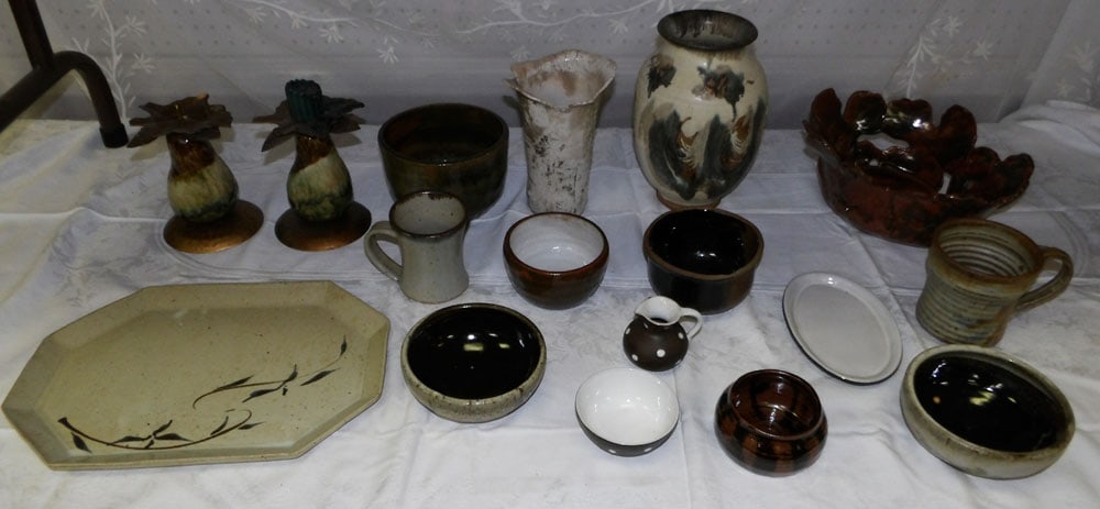 Lot Pottery Items: Lot Pottery Items. Up to 10" H 6" W 3" D ALL DESCRIPTIONS AND ANY CONDITION STATEMENT GIVEN BY LANGSTON AUCTION GALLERY ARE STRICTLY OPINIONS AND LANGSTON'S SHALL HAVE NO RESPONSIBILITY FOR ERRORS OR