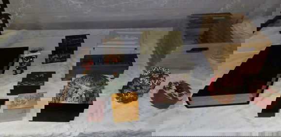 Lot Boxes