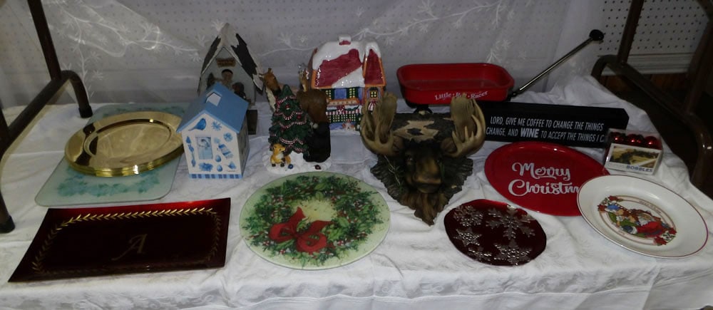 Lot Household Items (1 of 4)