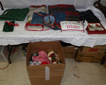 Lot Linens - Hook Rug