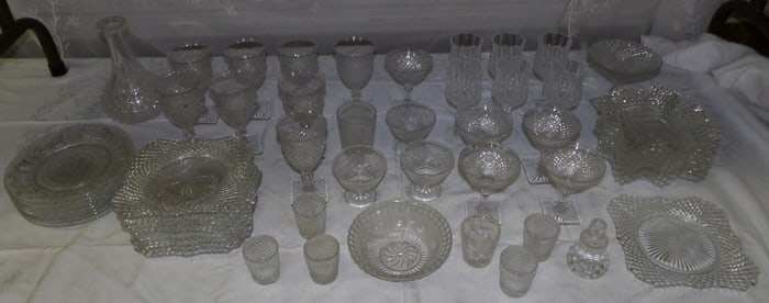 Lot Glass Items
