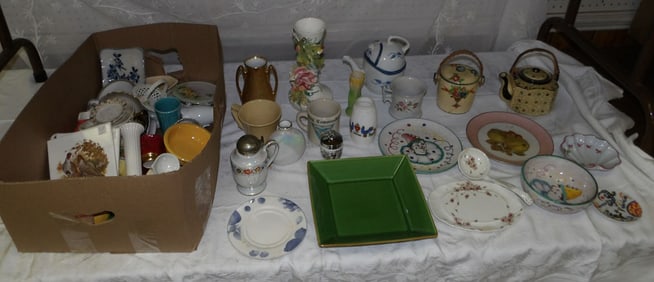 Lot Painted Porcelain Items